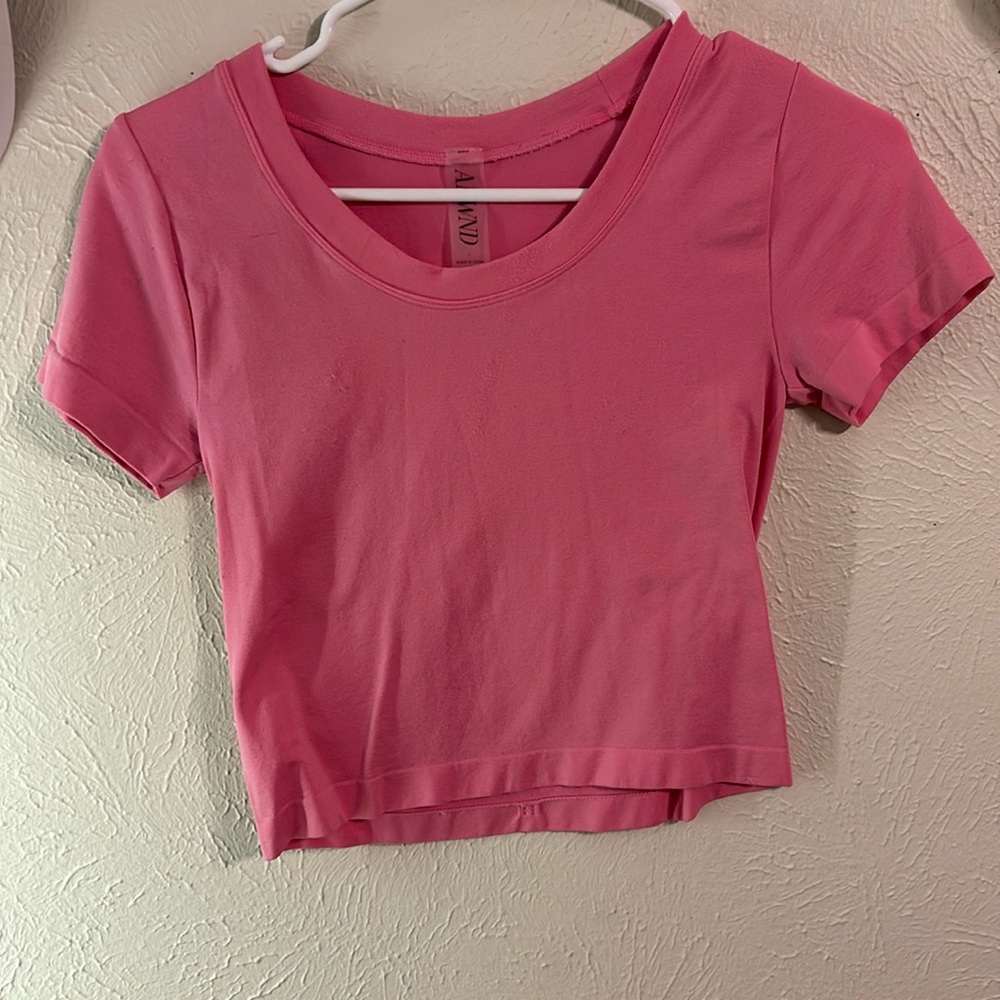 PINK SHORT SLEEVE CROP